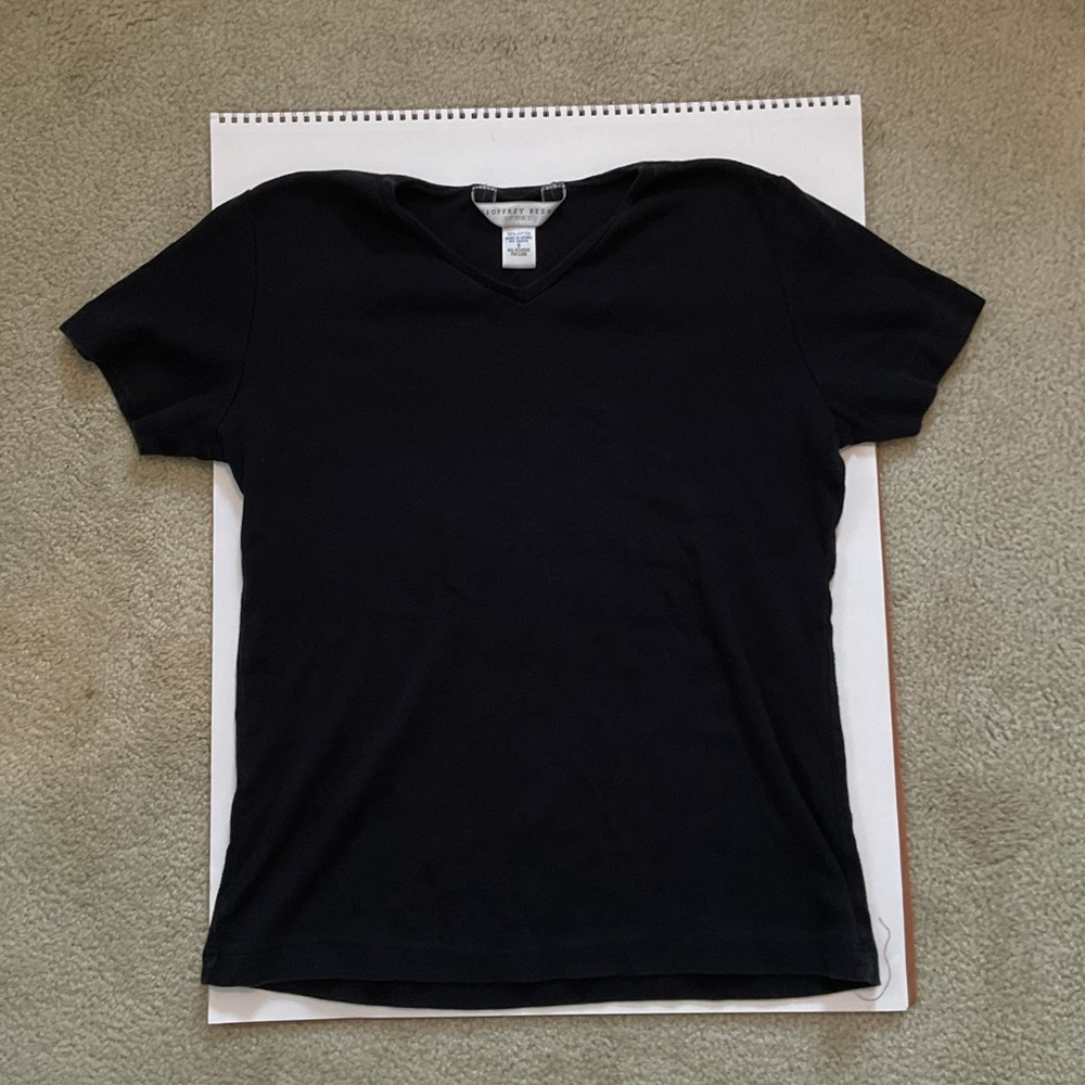 Vintage Geoffrey Beene black V Neck tee size Small